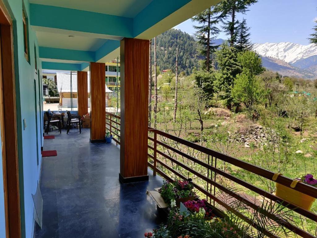Getaway Stays Manali Exterior photo